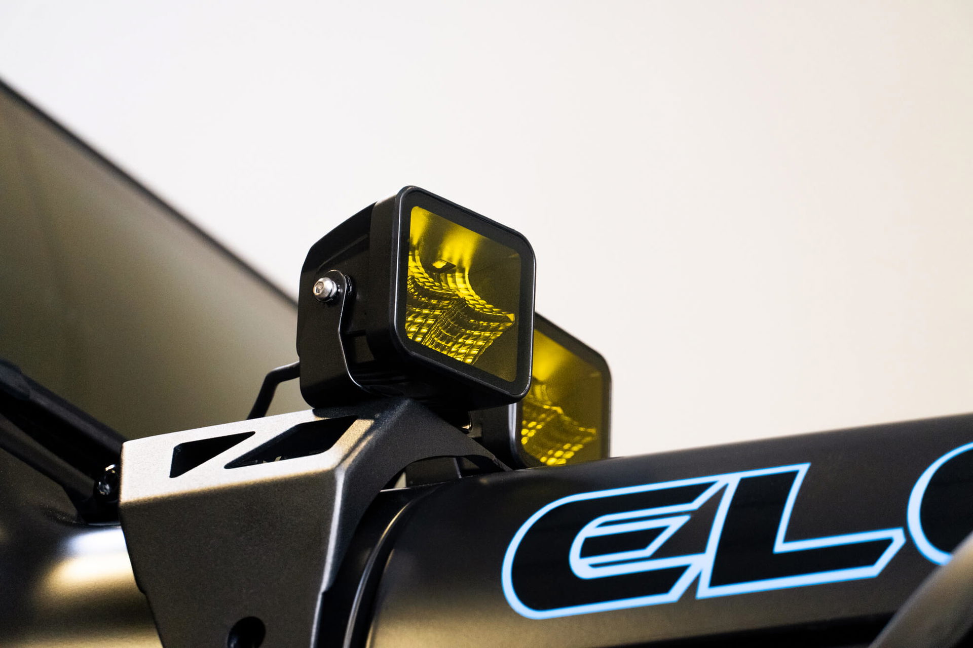 DV8 Offroad DV8 Offroad Pod Light BE3EW40W-A
