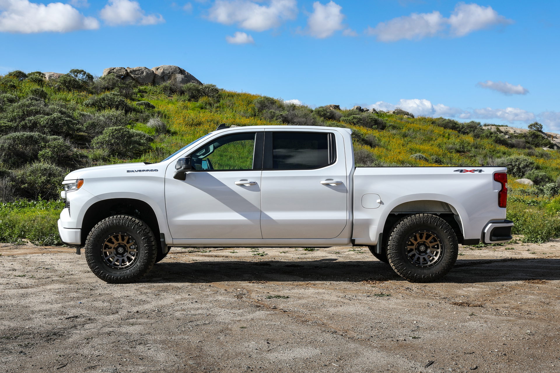 ICON Vehicle Dynamics Front 2.5 Expansion Coilover for Silverado & Sierra 1500