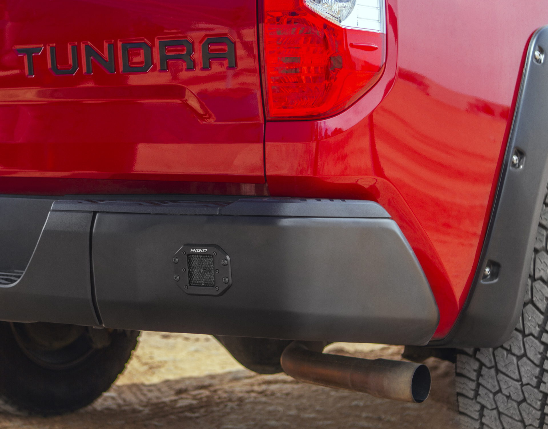 RIGID Industries D-Series PRO Midnight Edition, Spot Diffused, Flush