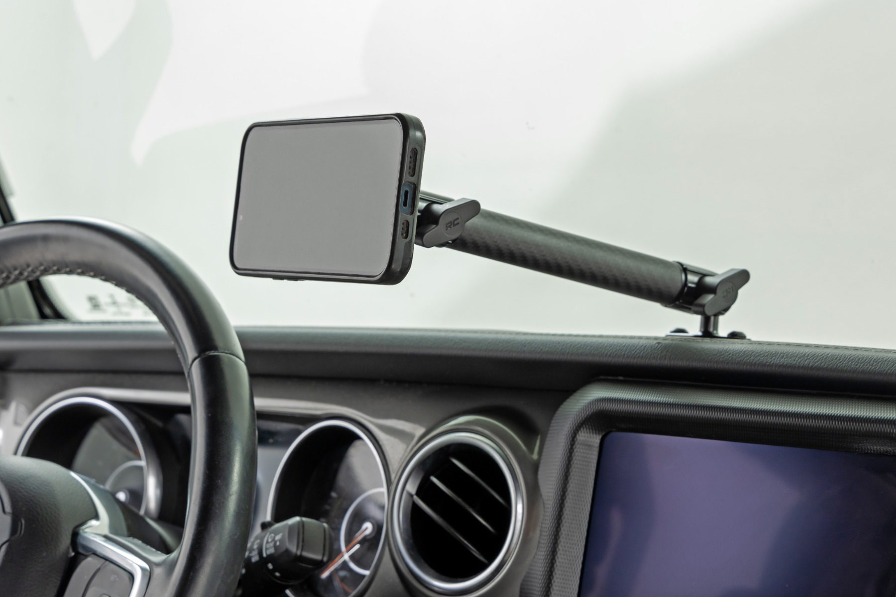 Dash Multi-Mount for Jeep Wrangler 4WD (2019-2025), Rough Country 10661