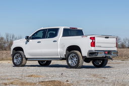 3.5-Inch Lift Kit with N3 Shocks and Red Arms for Silverado 1500, view 6, Rough Country 110431RED