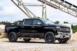 2-Inch Leveling Kit for Silverado 1500 & Sierra 1500 (2019-2025), view 2 — Rough Country 1323
