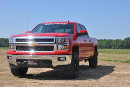 2.5-Inch Lift Kit with M1 Adjustable Struts for Silverado/Sierra, view 4, Rough Country 1340