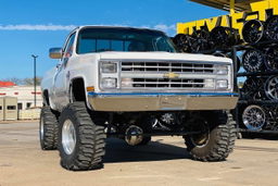 6-Inch Lift Kit with N3 Shocks and Rear Add-A-Leaf, view 5, Rough Country 155.20