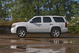 3.5-Inch N3 Lift Kit with Red Control Arms for Tahoe/Suburban, view 3, Rough Country 19332RED