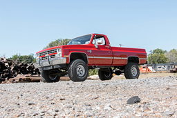 4-Inch Lift Kit with N3 Shocks for 1973–1976 Chevy/GMC 4WD, view 2 — Rough Country 19530