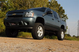 7.5-Inch Lift Kit for Chevy Avalanche 4WD/RWD (2007-2013), view 2, Rough Country 20900
