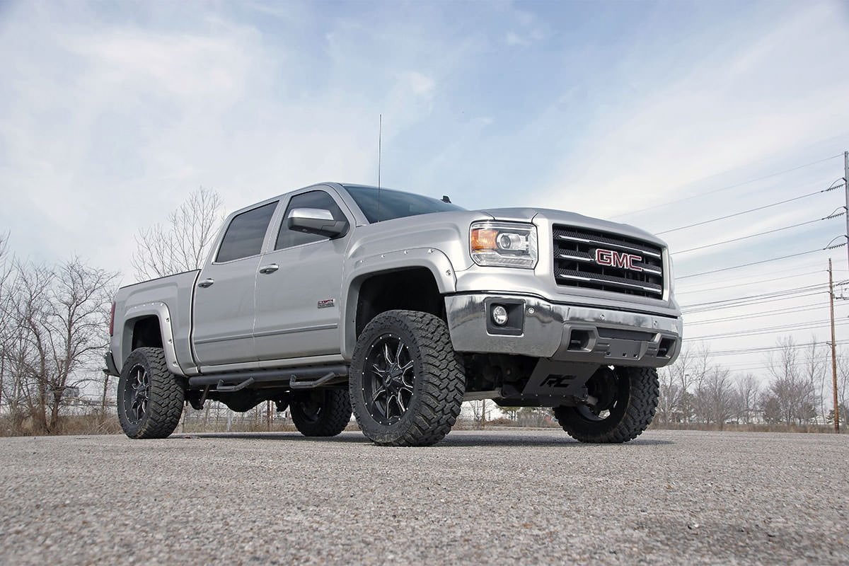 Rough Country 5-Inch Lift Kit with Loaded Struts for 2014–2018 Silverado 1500