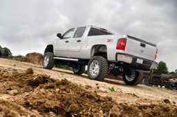 7.5-Inch Lift Kit with N3 Shocks for Silverado/Sierra HD (2011-2019), view 2, Rough Country 25330