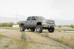 7.5-Inch Lift Kit with M1 Shocks for Silverado/Sierra (2007–2013), view 3, Rough Country 26440