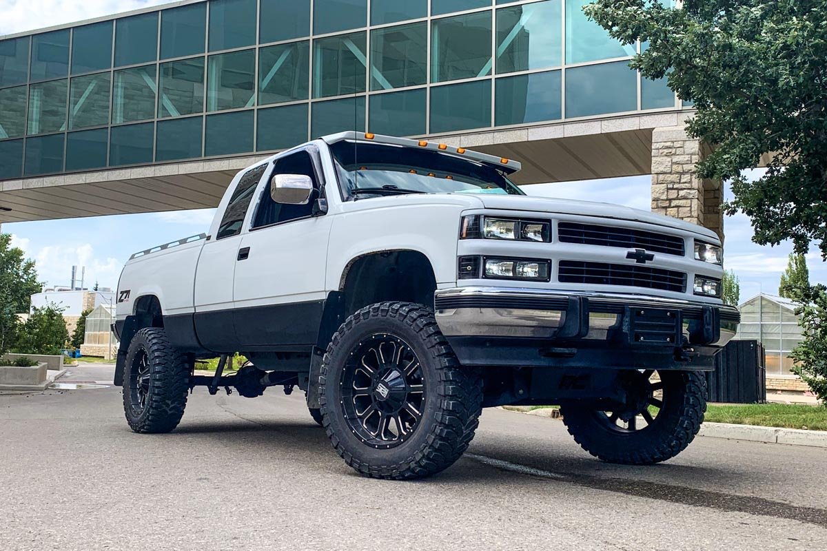 6-Inch Lift Kit with N3 Shocks (Rough Country 27630)
