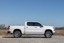 3.5-Inch Lift Kit, Vertex 2.5 and Red Arms, 2025 Silverado, view 4, Rough Country 28250RED_A