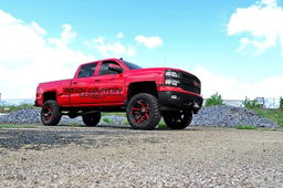 7-Inch Lift Kit with N3 Shocks for Silverado & Sierra 1500 4WD — Rough Country 29833