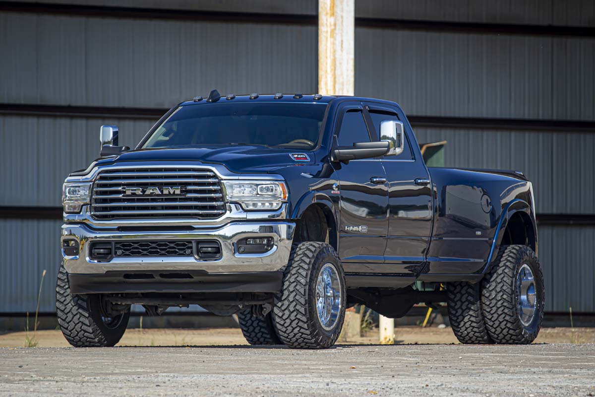 5-Inch Radius Arm Lift Kit with N3 Shocks for Ram 3500 4WD — Rough Country 30930