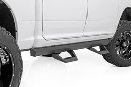 SRX2 Adjustable Aluminum Steps with 76-Inch Rail (Crew Cab), Rough Country 31011A