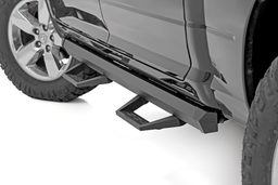 SRL2 Adjustable Aluminum Step Rails for Crew Cab (76-Inch) shown installed, Rough Country 31015