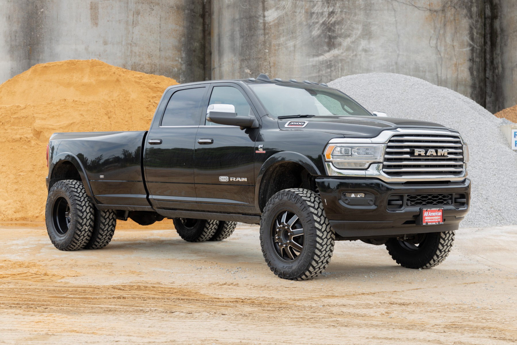 5-Inch Lift Kit for Ram 3500 Diesel with Factory Rear Air Springs — Rough Country 38430