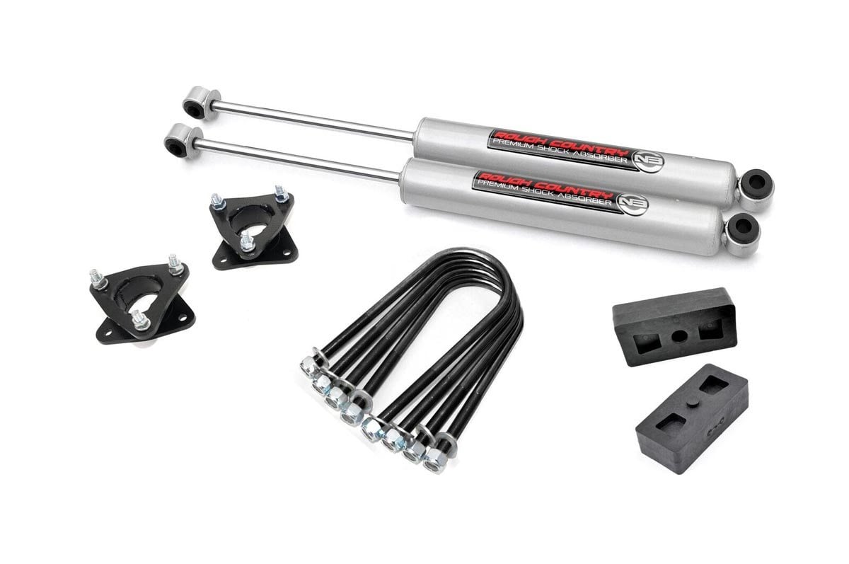 Rough Country 2.5-Inch Lift Kit for Dakota & Raider RWD