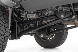 6-Inch Lift Kit with V2 Shocks for Ford Super Duty 4WD (2023–2025), view 4, Rough Country 41670
