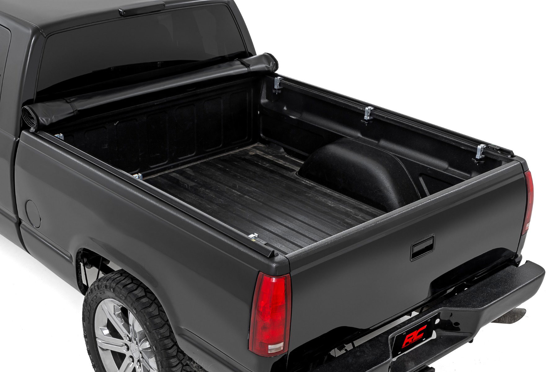Soft Roll-Up Tonneau Cover for 6'7" Truck Beds — Part 42288650, Rough Country