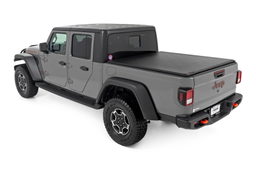 Soft Roll-Up Bed Cover for Jeep Gladiator 4WD (2020-2025), view 2, Rough Country 42620500