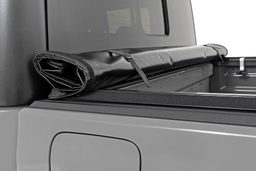 Soft Roll-Up Bed Cover for Jeep Gladiator 4WD (2020-2025), view 4, Rough Country 42620500