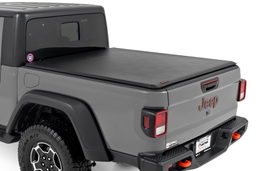 Soft Roll-Up Bed Cover for Jeep Gladiator 4WD (2020-2025) shown installed, Rough Country 42620500