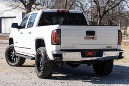 RPT2 Running Boards with 6.75-Inch Step for GM 1500 Crew Cab, view 5, Rough Country 44001