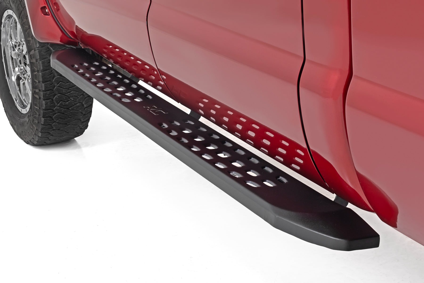 Rough Country RPT2 Running Boards for Ford F-250/F-350 Crew Cab