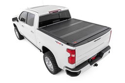 Hard Low Profile Tri-Fold Tonneau Cover, 5'10" Bed, view 2 — Rough Country 47120580B