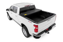 Hard Low Profile Tri-Fold Tonneau Cover, 5'10" Bed, view 4 — Rough Country 47120580B