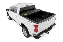 Hard Low Profile Tri-Fold Cover for Silverado/Sierra 1500 6'7" Bed, view 3, Rough Country 47120650B