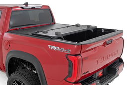 Low-Profile Tri-Fold Tonneau Cover for Tundra 5'7" Bed (2022–2025), view 4, Rough Country 47514551B
