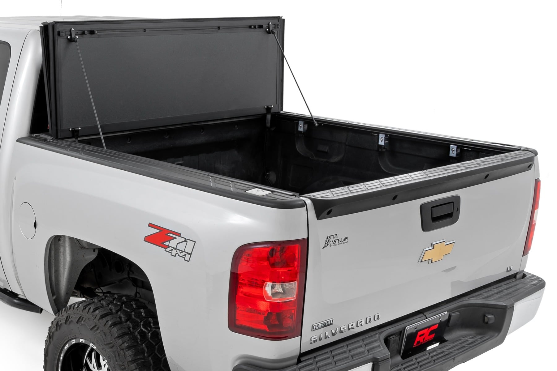 Hard Tri-Fold Bed Cover for Silverado & Sierra 1500 (2007–2013), Rough Country 49113551