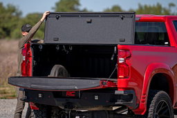 Hard Tri-Fold Bed Cover for Silverado & Sierra 1500 (2019-2025), view 3, Rough Country 49120650