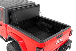 Hard Tri-Fold Flip-Up Bed Cover for Jeep Gladiator 4WD (2020–2025), view 2, Rough Country 49620500