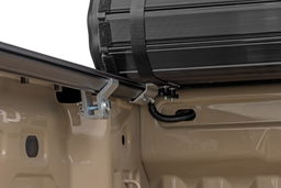 Hard Roll Up Bed Cover for Chevrolet Colorado (2023-2025), view 4, Rough Country 50120525