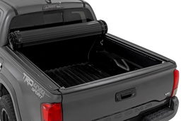 Hard Roll-Up Bed Cover for 2016–2023 Toyota Tacoma — Rough Country 50420500