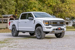 2.5-Inch Lift Kit with M1 Struts for F-150 Tremor 4WD (2021-2025), view 3, Rough Country 510040