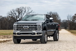 2 Inch Leveling Kit for 2017–2025 Ford F-250/F-350 4WD, view 3, Rough Country 51017