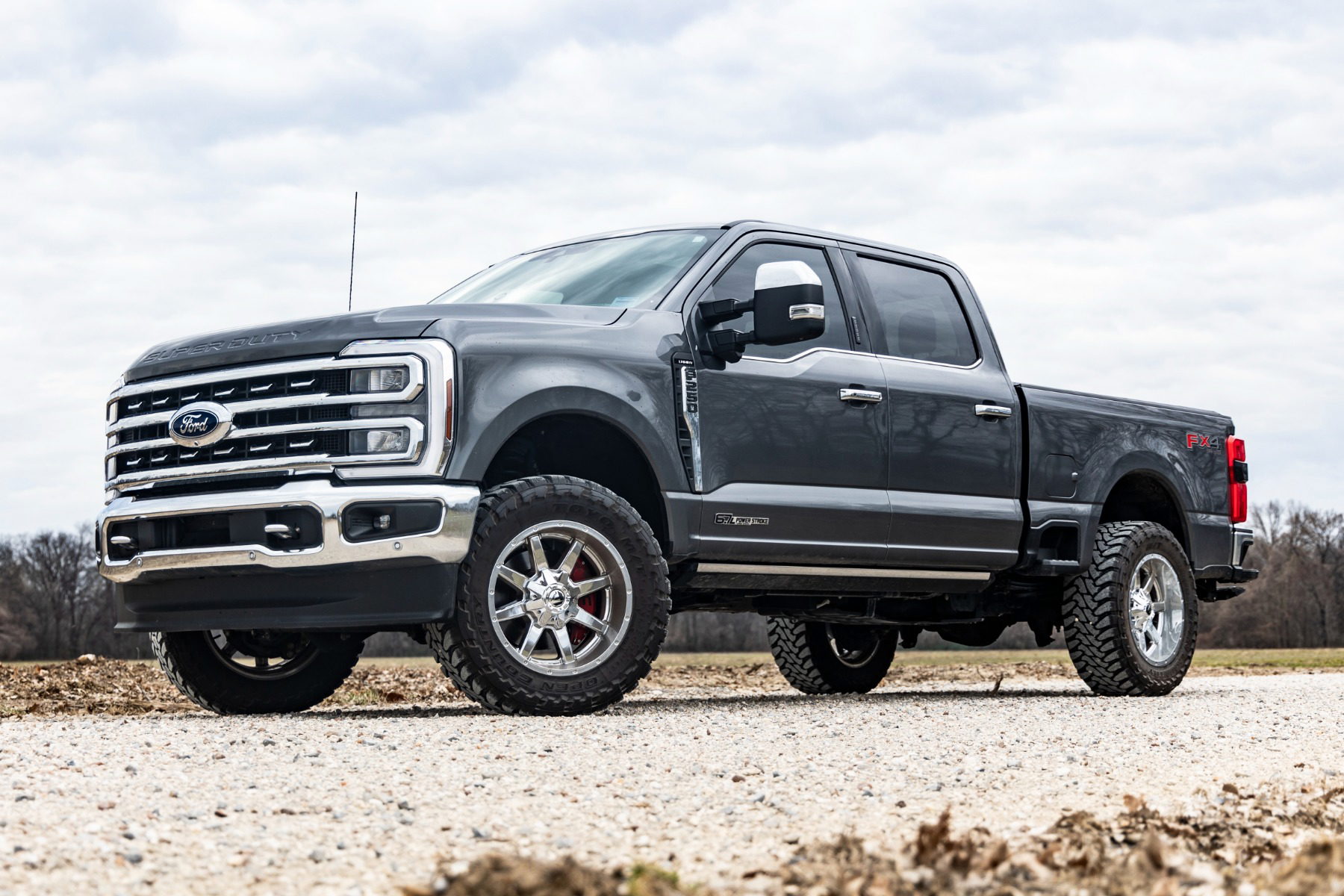 Rough Country 2 Inch Leveling Kit for 2017–2025 Ford F-250/F-350 4WD