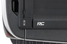Powered Retractable Bed Cover for Silverado/Sierra 1500 5'9" Bed, view 4, Rough Country 51214550