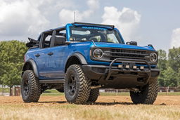 3.5-Inch Lift Kit with M1R Struts for 2021–2025 Ford Bronco 4WD, view 5, Rough Country 51547