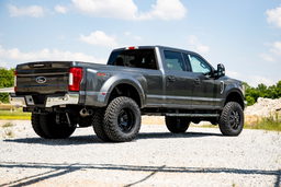 4.5-Inch Lift Kit with M1 Shocks for Ford F-350 Super Duty 4WD, view 2, Rough Country 55941
