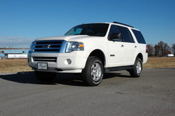 2.5-Inch Lift Kit for 2003–2013 Ford Expedition 4WD/RWD, view 2, Rough Country 585