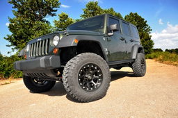 3.5-Inch Lift Kit with M1 Shocks for Wrangler Unlimited (2007-2017), view 3, Rough Country 69440