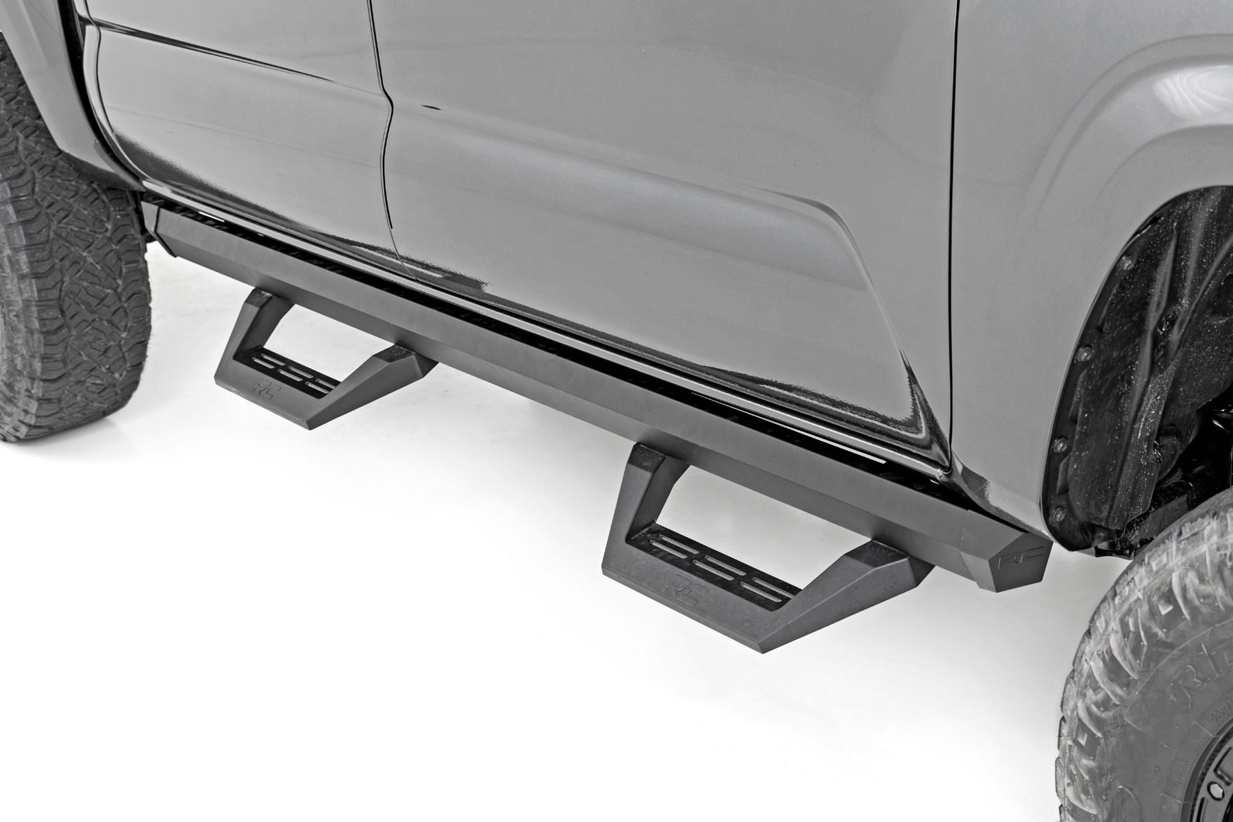 Rough Country SRX2 Adjustable Aluminum Steps for Tacoma 4WD/RWD