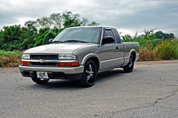 Lowering Kit with Spindles and 2.5-Inch Blocks for Chevy S10 2WD, view 3, Rough Country 724