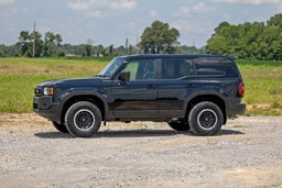 1.5-Inch Leveling Kit for 2024–2025 Toyota Land Cruiser AWD, view 5, Rough Country 72900_A