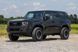 1.5-Inch Leveling Kit for 2024–2025 Toyota Land Cruiser AWD, view 6, Rough Country 72900_A